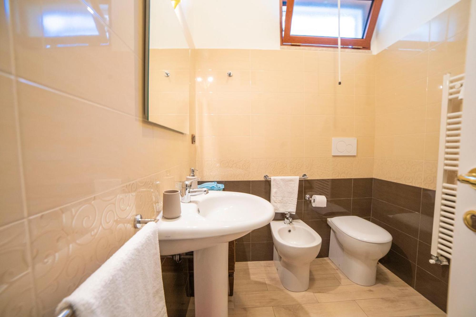 B&B A Due Passi Otranto Luaran gambar